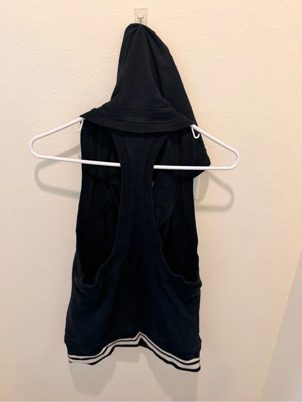 lululemon athletica Black Sleeveless Hooded Tank with White Stripe Hem